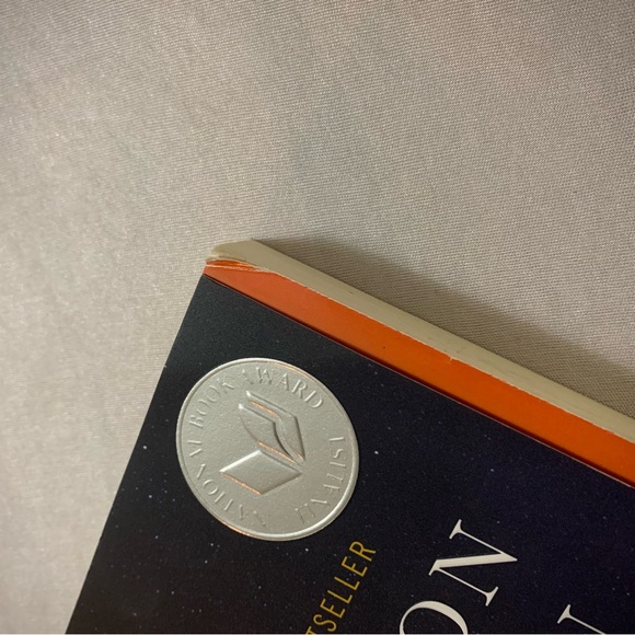 Station Eleven: By Emily St. John Mandel - Picture 3 of 8